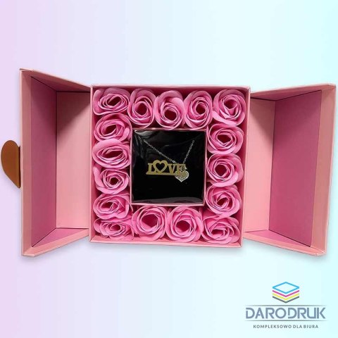 Ozdoba walentynkowa Flower Box Łańcuszek mix wzorów z różami mydlanymi