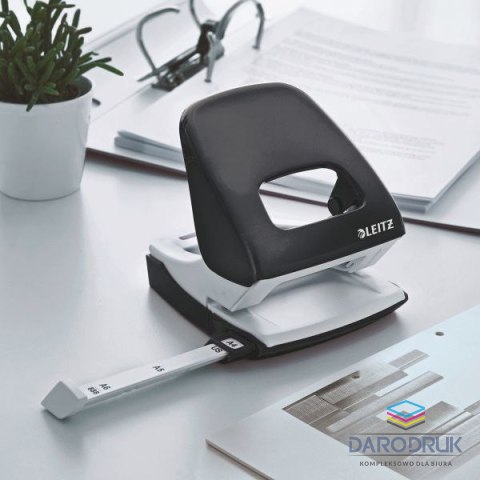 Leitz Dziurkacz NeXXt WOW czarny 30k (50081095) Leitz